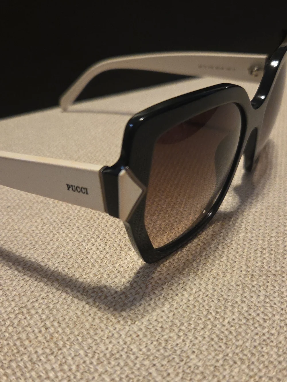 Stunning, authentic Emilio Pucci sunglasses